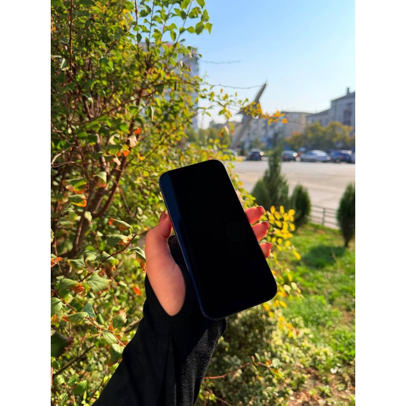 Смартфон Apple iPhone 17 Pro 256Gb (Deep Blue) Б/В