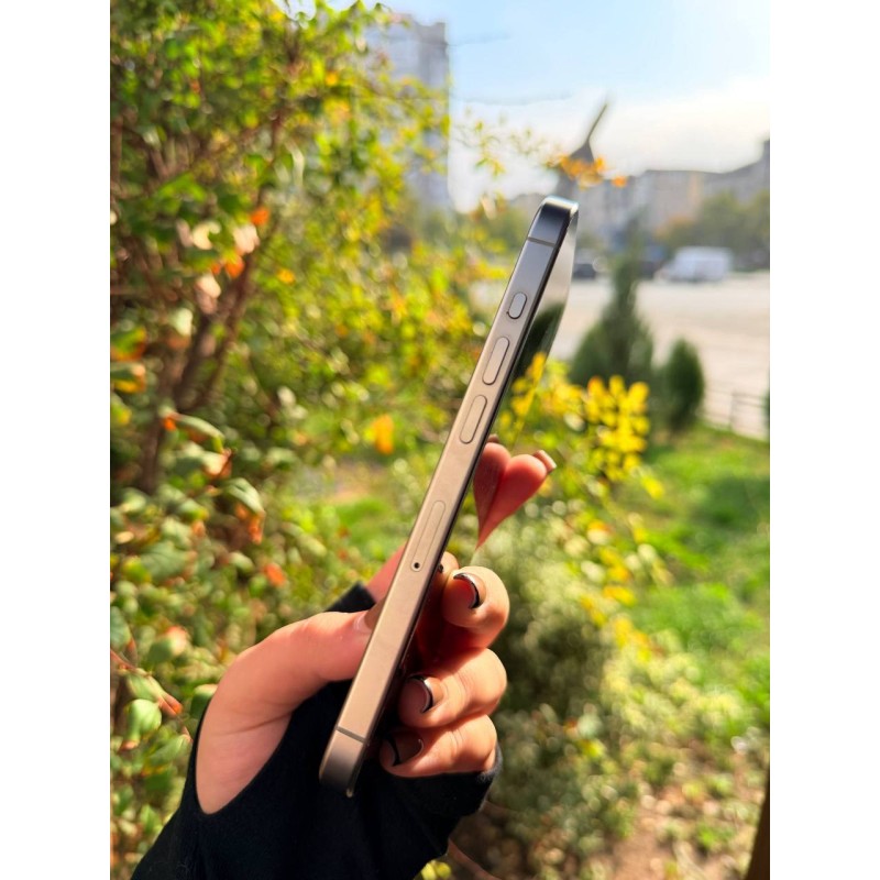 Смартфон Apple iPhone 15 Pro 128Gb (Natural Titanium) Б/В