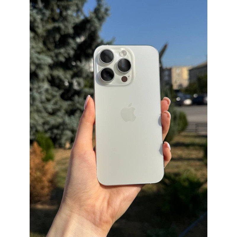 Смартфон Apple iPhone 15 Pro 128Gb (White Titanium) Б/В