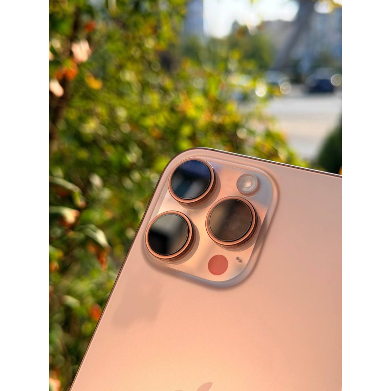 Смартфон Apple iPhone 16 Pro Max 256Gb (Desert Titanium) Б/В